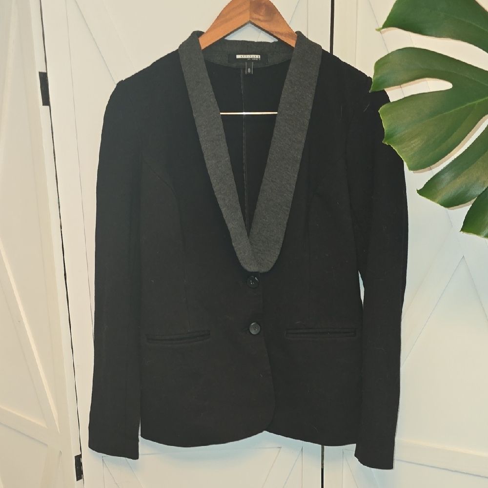 Black and Gray Women's Blazer